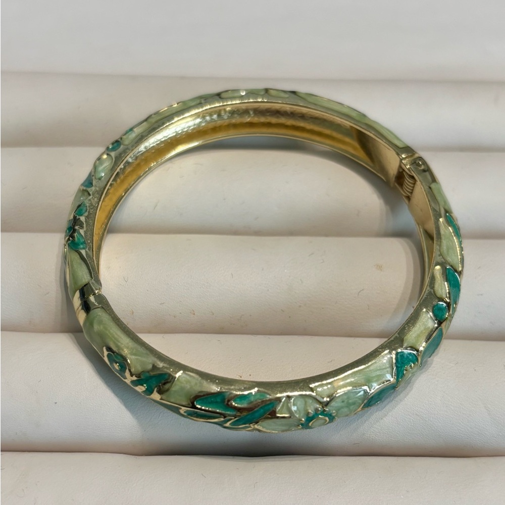 Jui Long Xing Cloisonné Enamel Mint Green Gold Hinged Bangle Bracelet